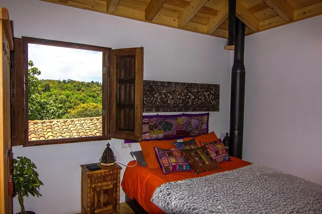 Casa Con Encanto El Castano Castano de Robledo Spain