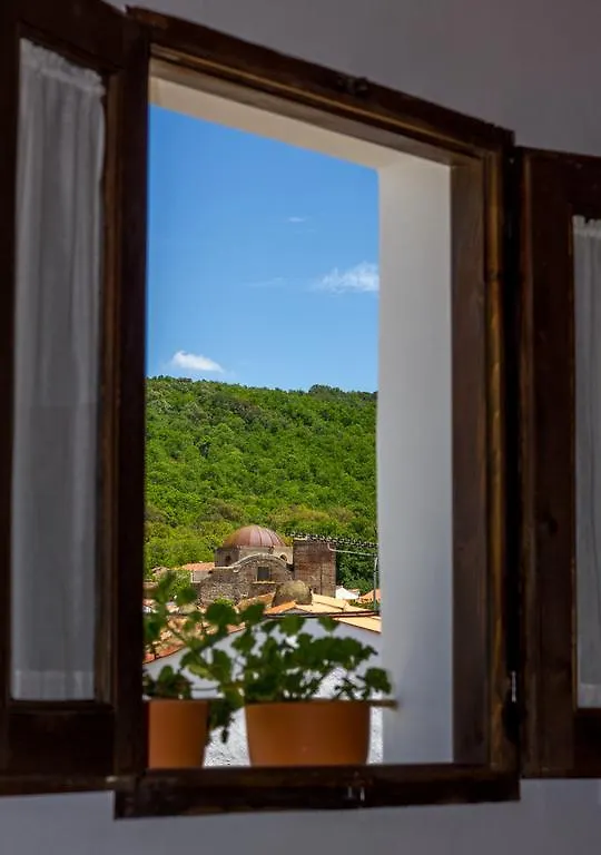 Casa Con Encanto El Castano Castano de Robledo Country house
